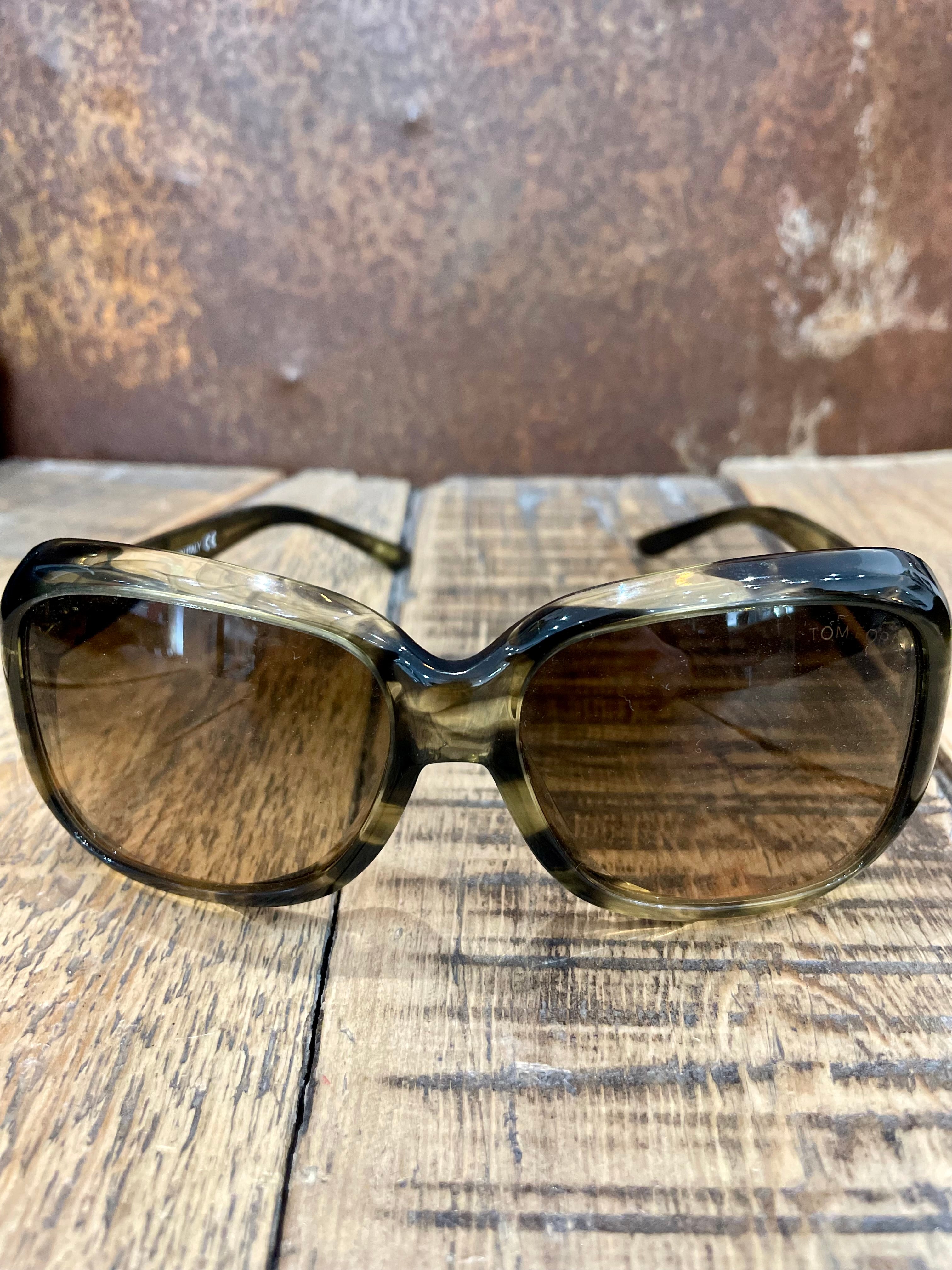 Oversized tortoise sunglasses - TOM FORD